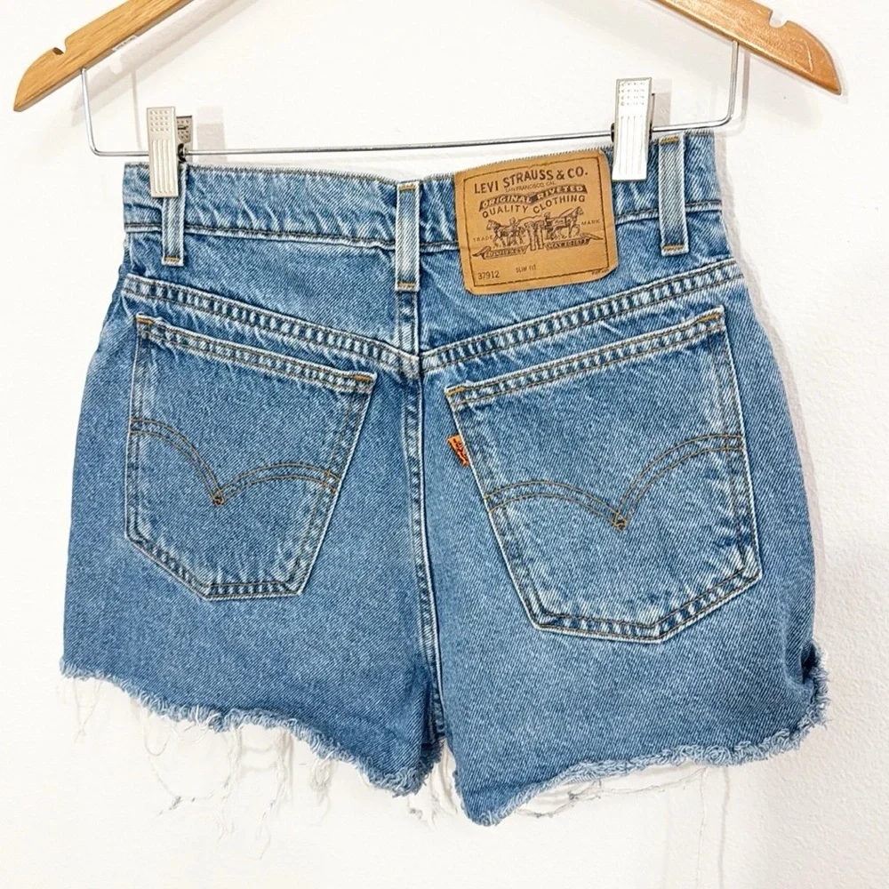 LEVI’S Minnie Mouse Denim Shorts Reworked Distressed Studded Pocket Size 25